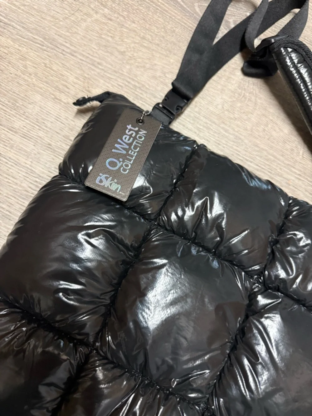 iSkin Quilted Puffer Laptop Tote Bag | Black Tech Carryall Shoulder Bag